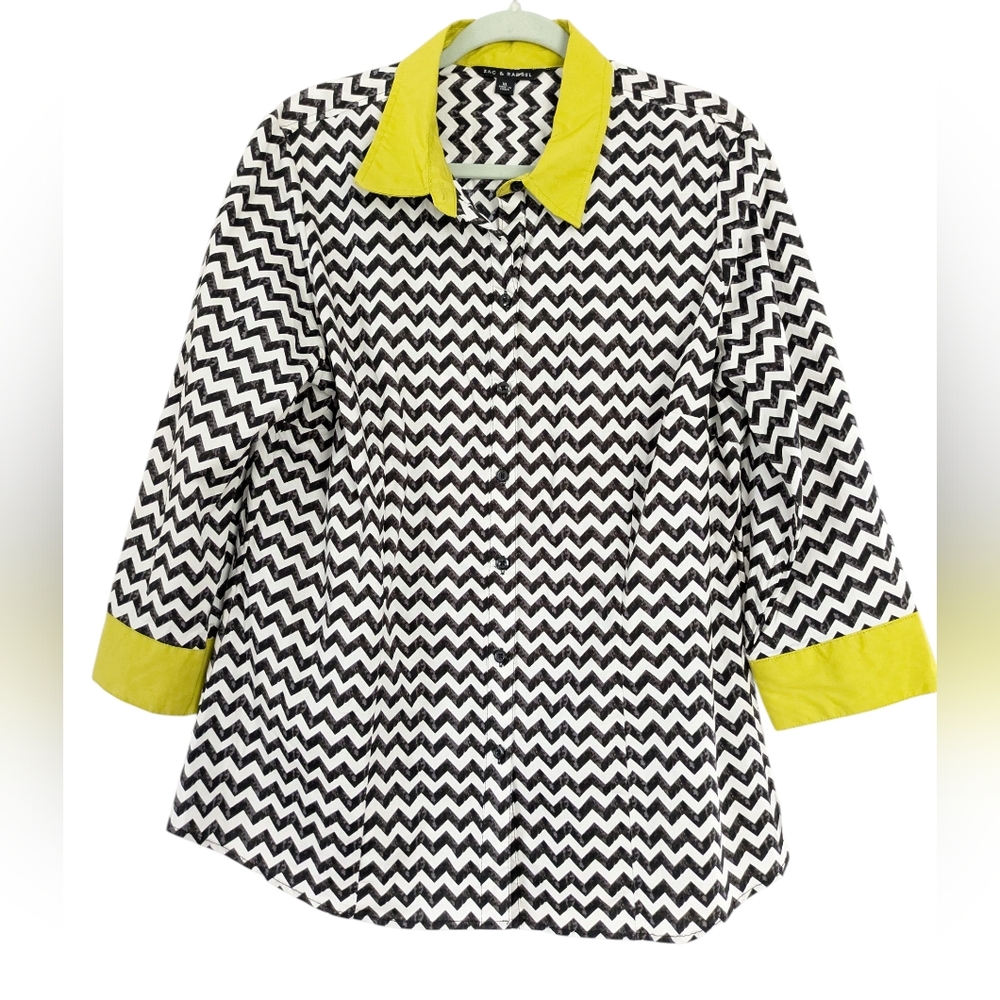 Women's Button Down Top Shirt Black White Green Chevron NWT